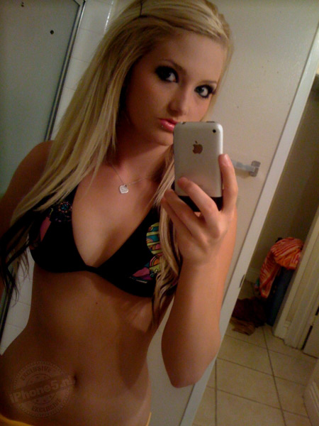 iPhone Babe #3