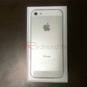 iPhone 5 unboxing - witte versie (achterkant)