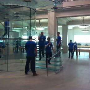 Rij voor Apple Store (8)